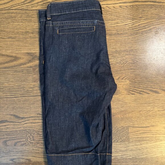 KUT from the Kloth Women's Bermuda denim shorts size 12 Fun stitching - Picture 6 of 6